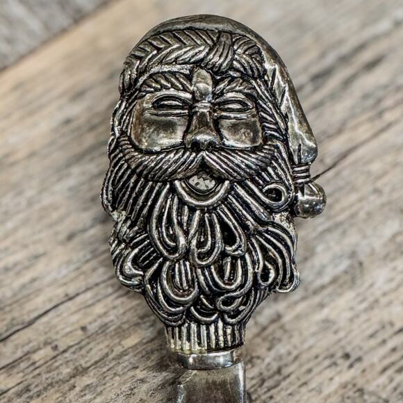 Vintage Silverplate Christmas Cheese Knives/Spreaders-Santa-Wreath-Tree, 3.5" - Picture 2 of 5